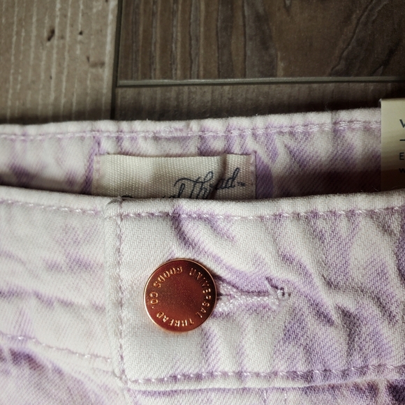 NWT Universal Thread Purple Acid Wash Vintage Stretch Denim Shorts Size 2/26 - Picture 7 of 16